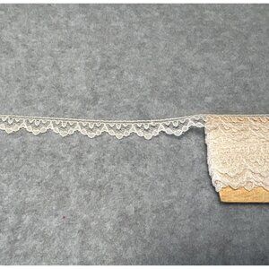 Vintage Ivory Lace Trim 1/2" wide 6 yards Scalloped Edge Sewing Craft Supplies D